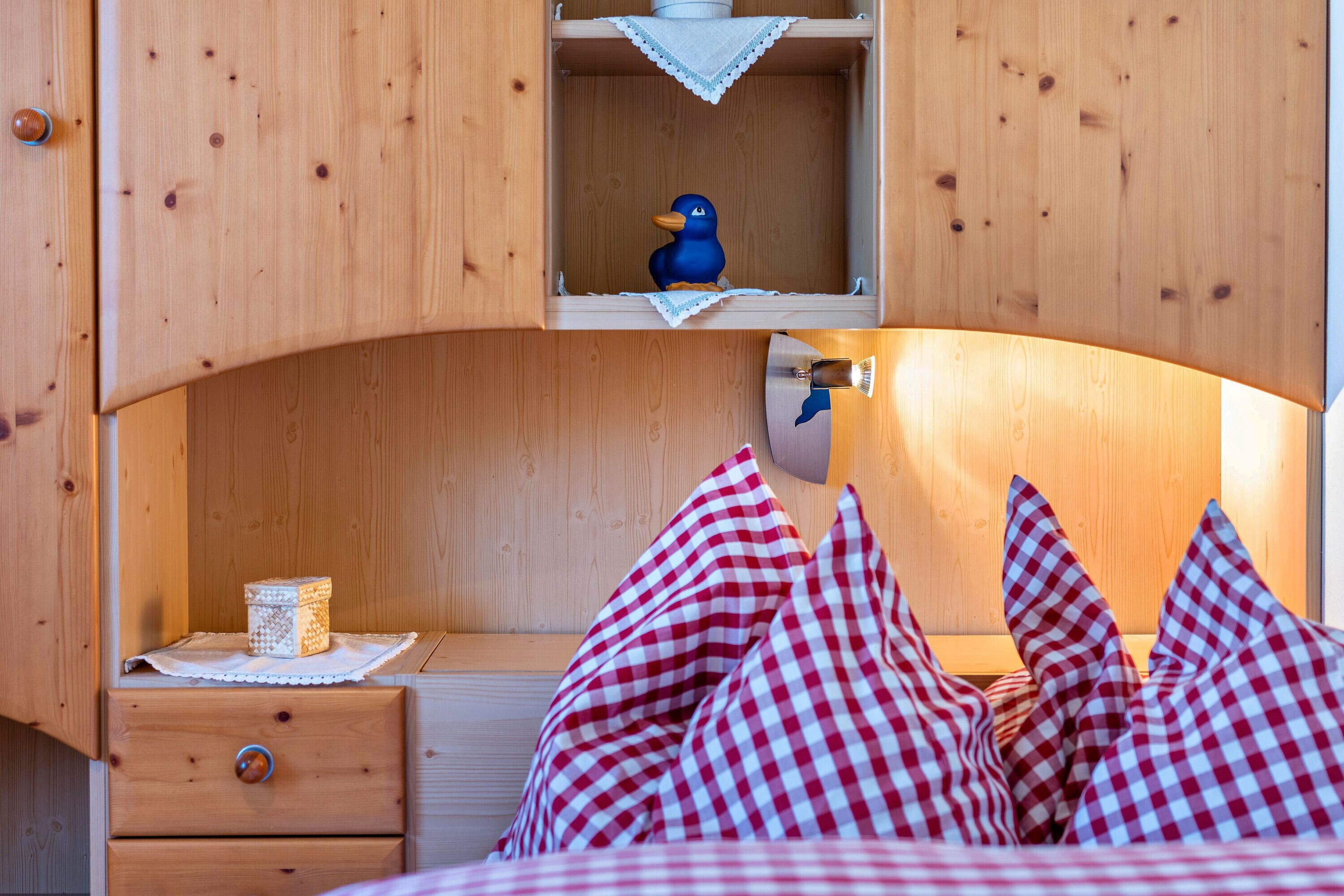 2 makuuhuonetta, ilmainen Wi-Fi, vuodevaatteet