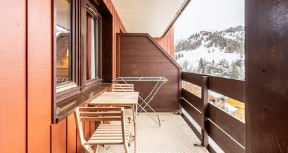 Apartment 'Séjour À La Montagne - Les Silènes' with Mountain View and Balcony