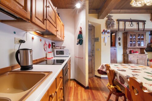 Apartment 'La Baita Verde' with Mountain View