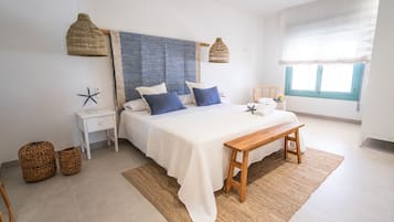 4 bedrooms, free WiFi, bed sheets