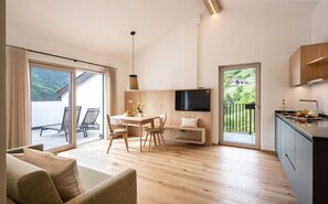 Télévision, table de tennis de table