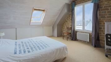 4 slaapkamers, een strijkplank/strijkijzer, gratis wifi