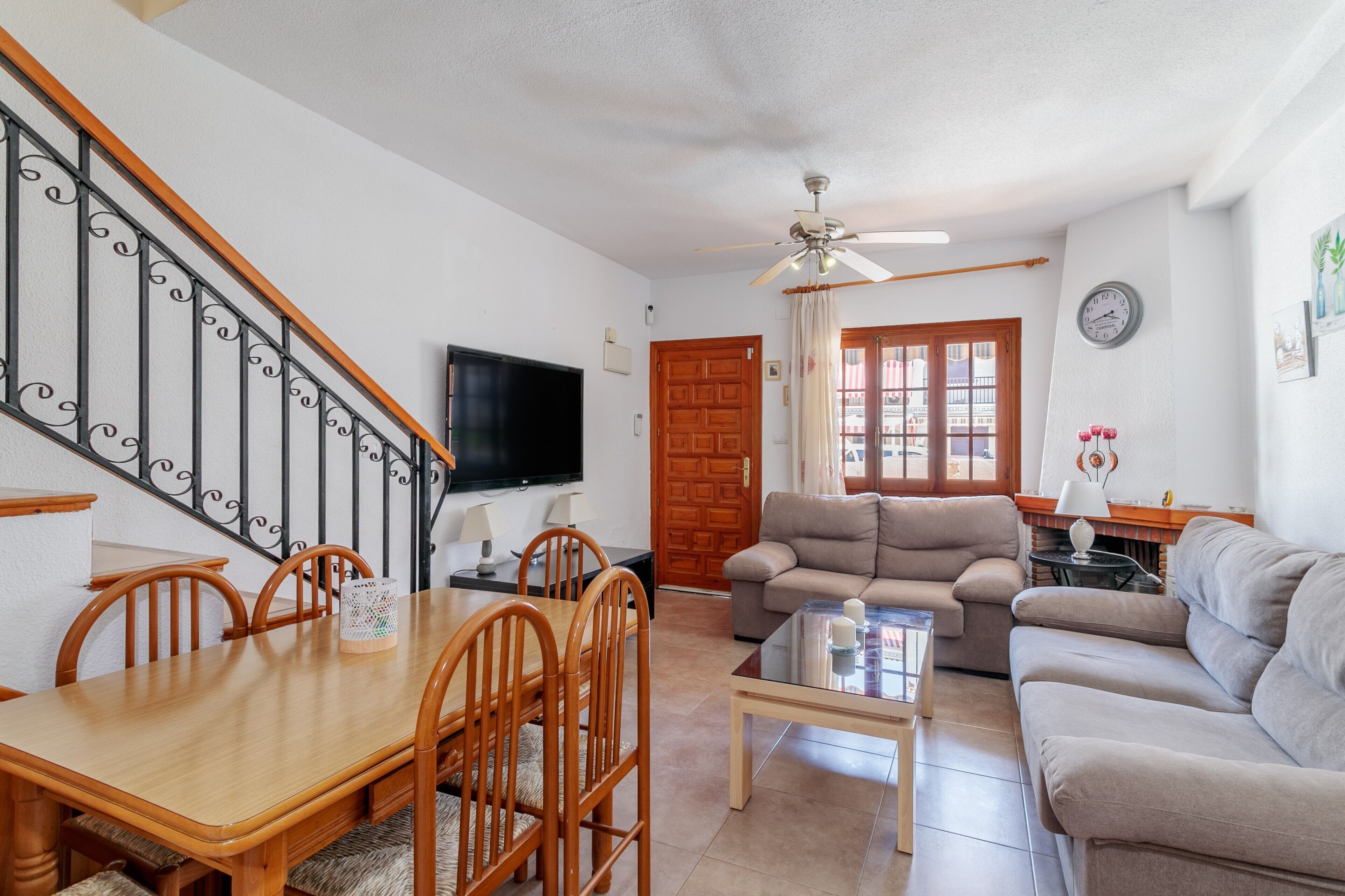 Bungalow 'Villa Ines' Con Vistas Al Mar, Terraza Privada Y Aire Acondicionado - Elche