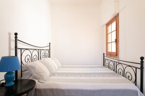 3 chambres, draps fournis