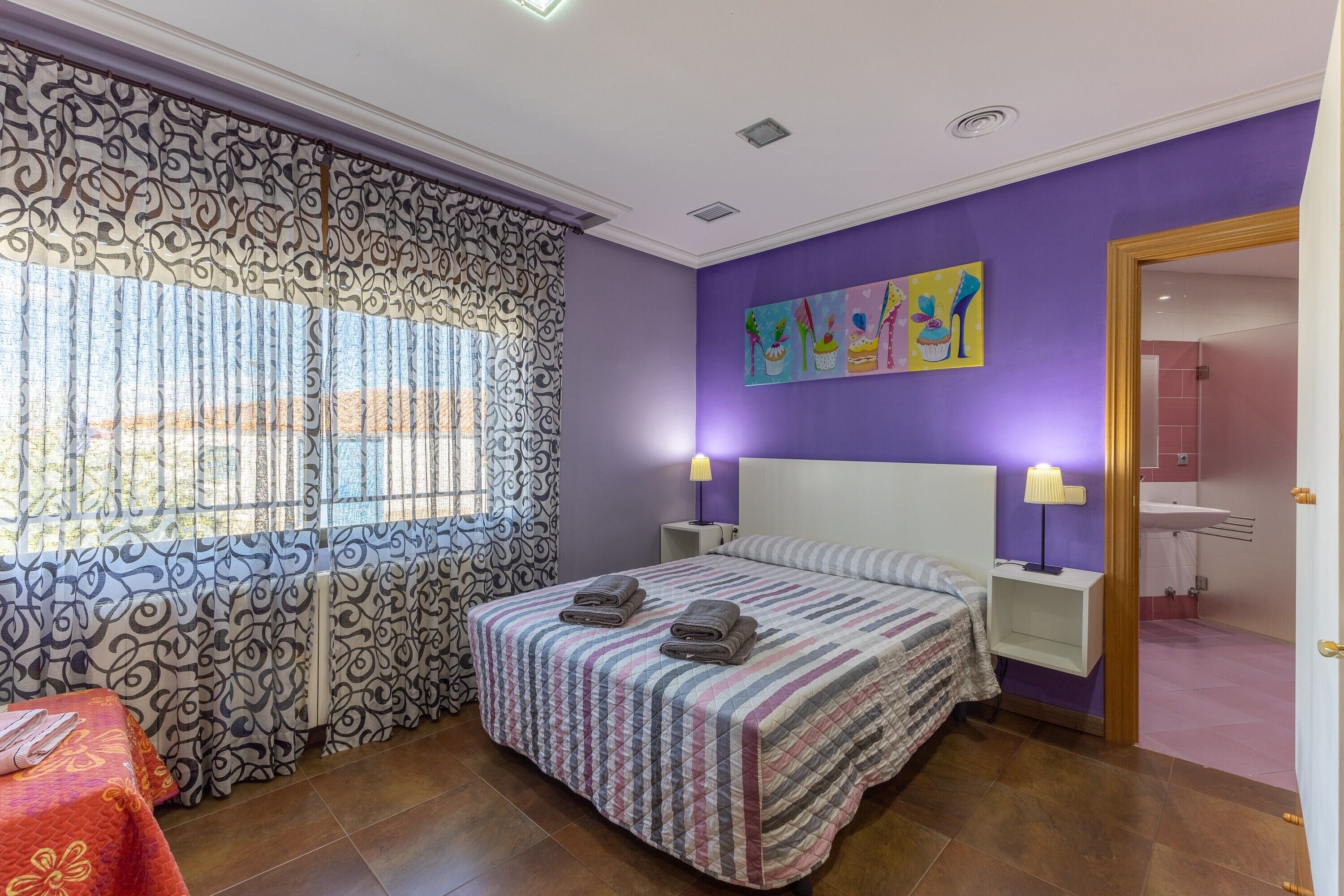 6 chambres, Wi-Fi gratuit, draps fournis