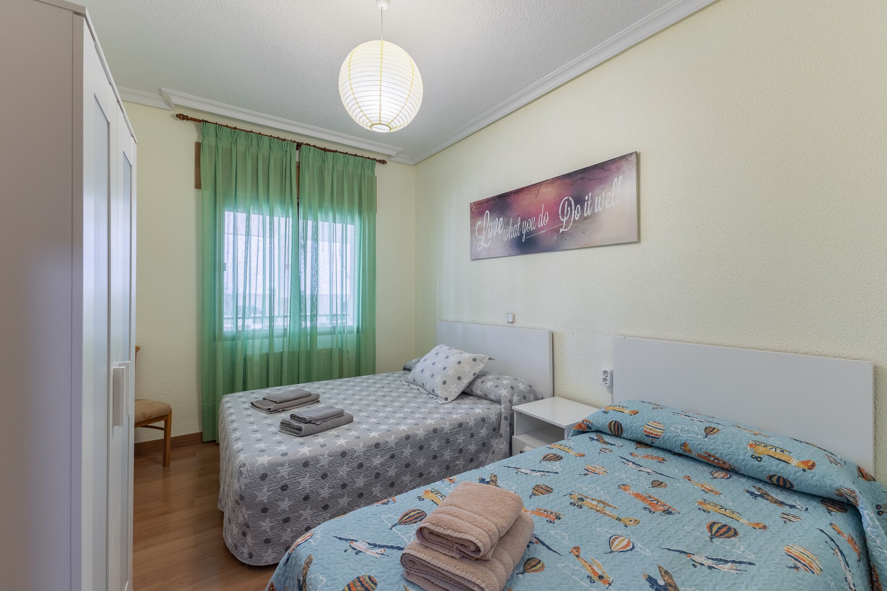 6 dormitorios, wifi gratis, ropa de cama