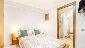 3 Schlafzimmer, Bügeleisen/Bügelbrett, kostenloses WLAN, Bettwäsche