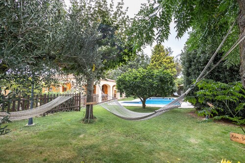Country House 'Casa Rural Amb Piscina I Jardí' with Private Pool, Wi-Fi and Air Conditioning
