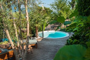 Pool - Holiday Home 'La Maison Du Lac' with Lake View, Private Pool and Wi-Fi (Tresserve)