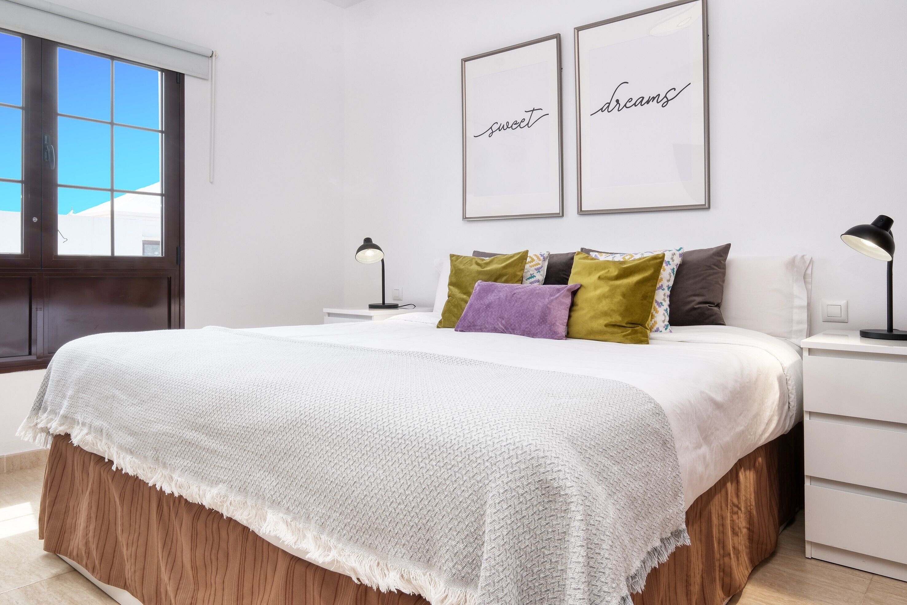 2 dormitorios, tabla de planchar con plancha, wifi gratis y ropa de cama