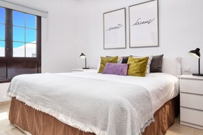 2 habitaciones, tabla de planchar con plancha y wifi gratis 