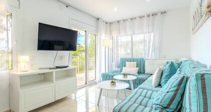 Villa 'Anna' with Sea View, Wi-Fi and Air Conditioning