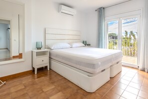 3 chambres, Wi-Fi gratuit, draps fournis