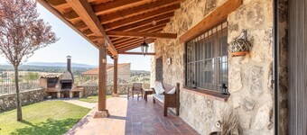 Finca 'La Casa Rural Del Secretario' mit Bergblick, privater Terrasse und Wi-Fi