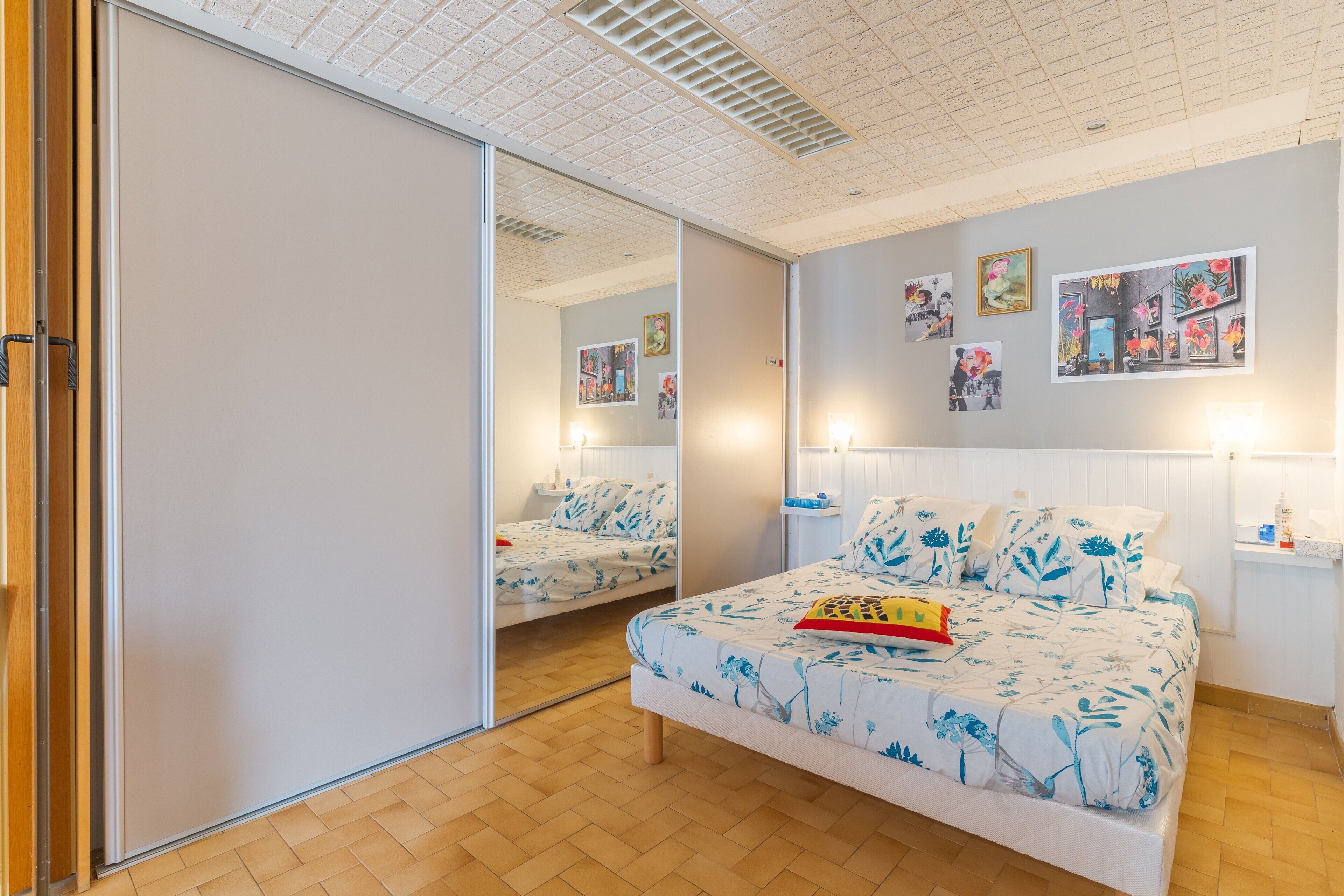 1 dormitori, wifi gratuïta i roba de llit 