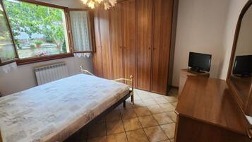 1 camera, Wi-Fi gratuito, lenzuola