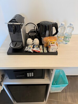 Kaffe og/eller kaffemaskin