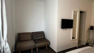 1 camera, Wi-Fi gratuito, lenzuola