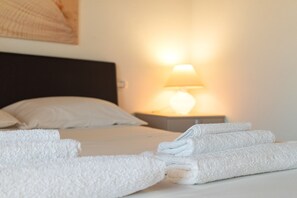 1 soverom, strykejern/-brett, wi-fi (inkludert) og sengetøy