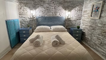 1 dormitori, planxa i posts de planxar, wifi gratuïta i roba de llit