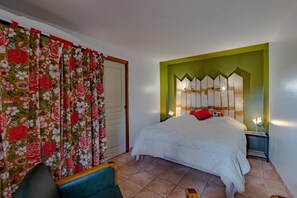 3 habitaciones, tabla de planchar con plancha y wifi gratis 