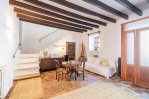 Interior - Holiday Home 'Ca'n Blanch' with Private Pool, Terrace and Wi-Fi (Biniamar)