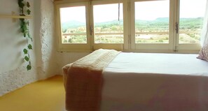 2 chambres, accès au Wi-Fi (inclus), literie fournie