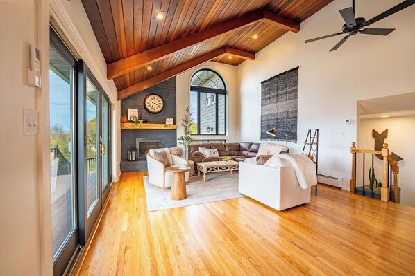 تلفزيون ذكي