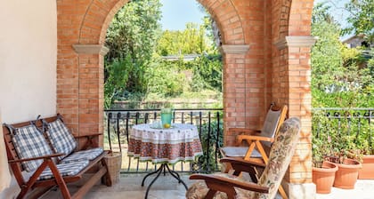 Holiday Home 'Casa San Francesco Rapolano' with Private Terrace, Private Garden and Wi-Fi