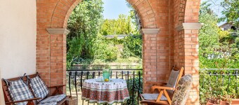 Holiday Home 'Casa San Francesco Rapolano' with Private Terrace, Private Garden and Wi-Fi