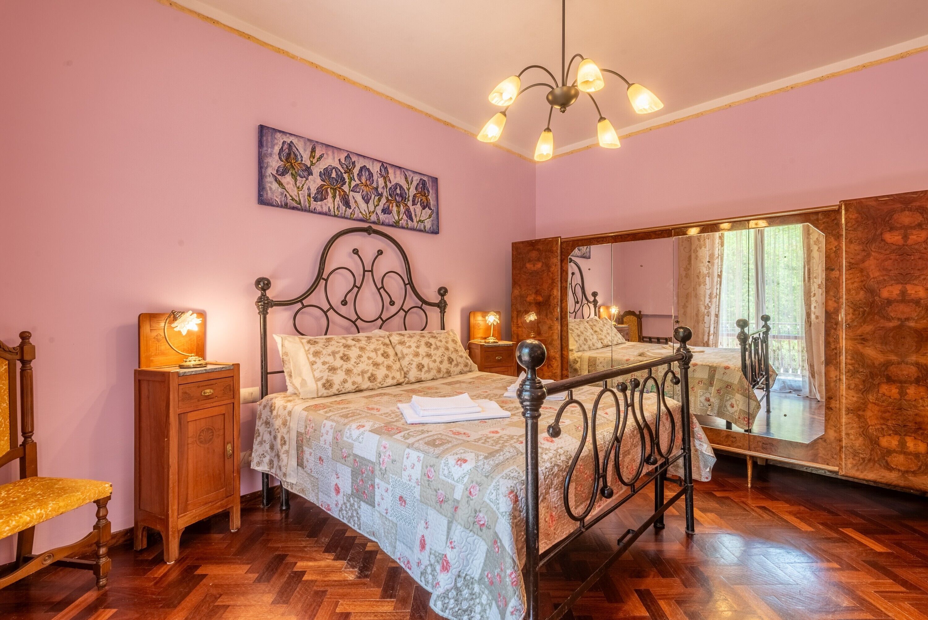4 chambres, fer et planche à repasser, Wi-Fi gratuit, draps fournis