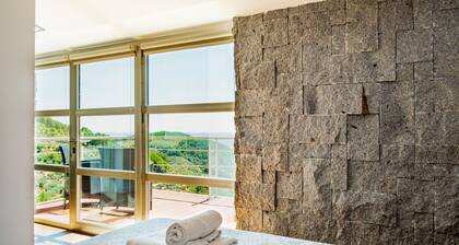 Country House 'Entregredos' with Mountain View, Wi-Fi and Air Conditioning