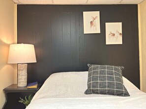 5 chambres, lit de bébé portatif, Wi-Fi, literie fournie