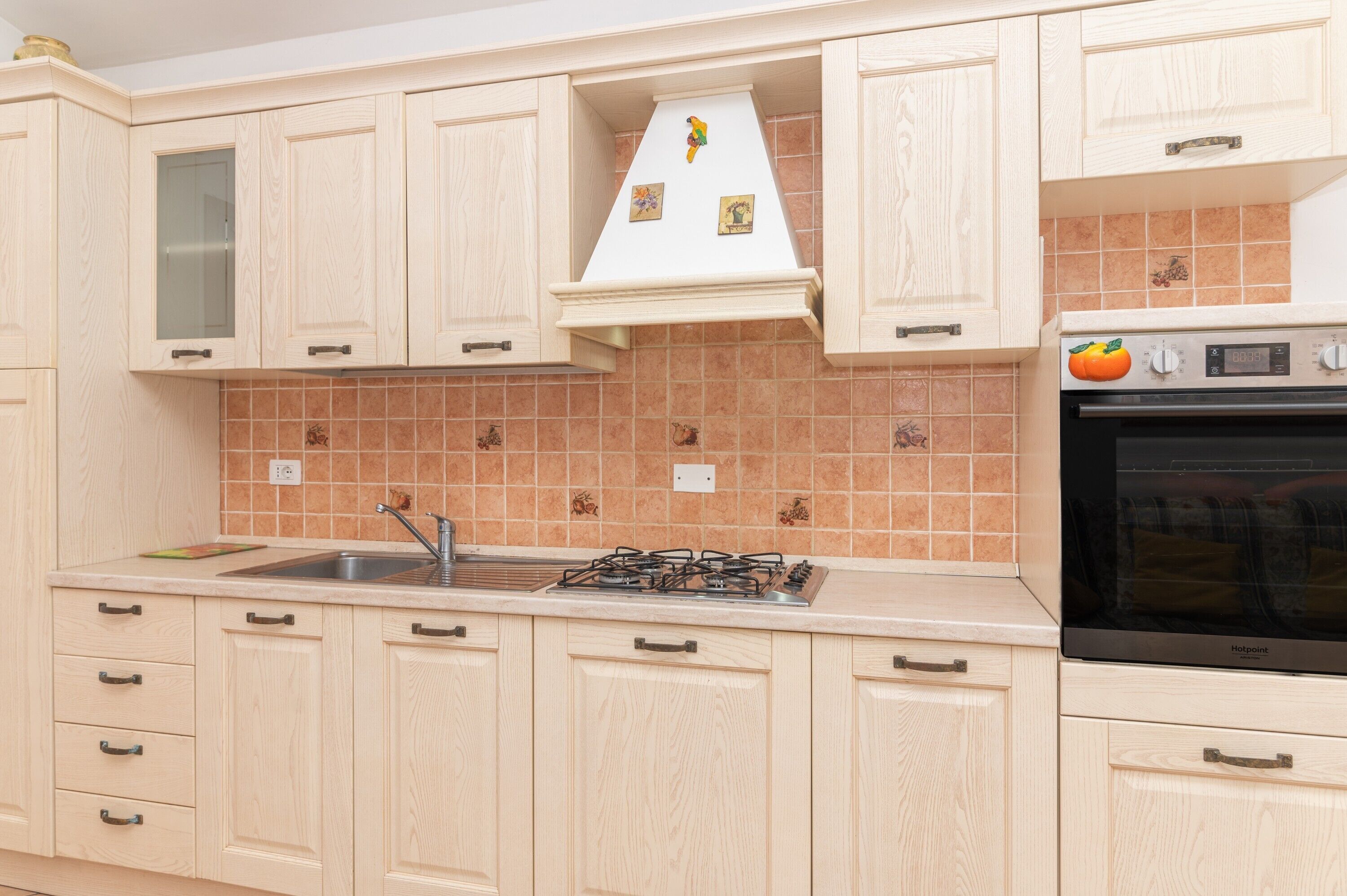 Réfrigérateur, plaque de cuisson