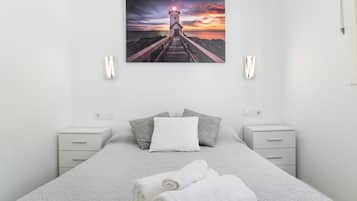 2 dormitorios, tabla de planchar con plancha, wifi gratis y ropa de cama