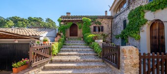 Mallorcan dream house with mountain views, private terrace and Wifi