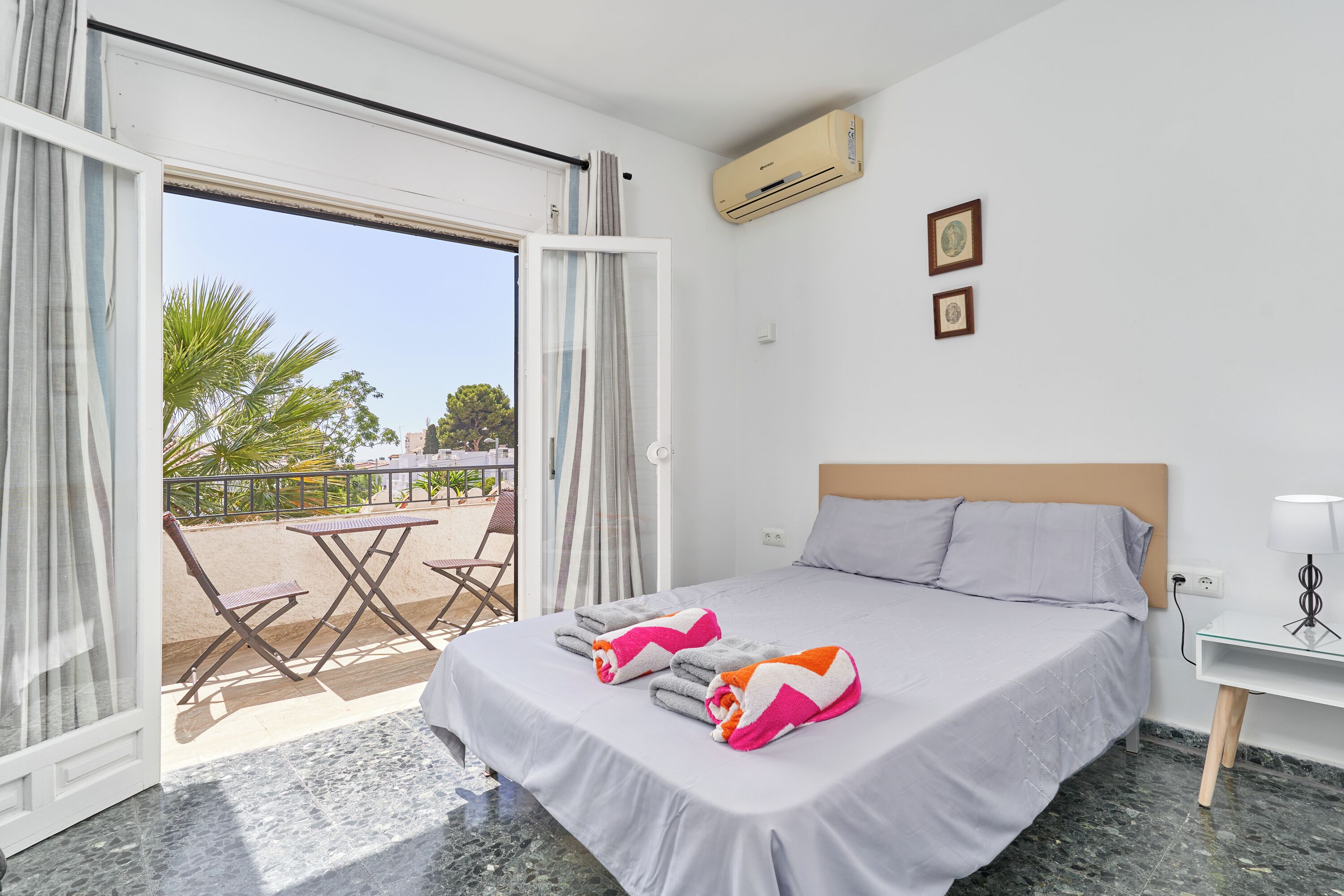 4 quartos, ferros/tábuas de passar roupa, Wi-Fi de cortesia