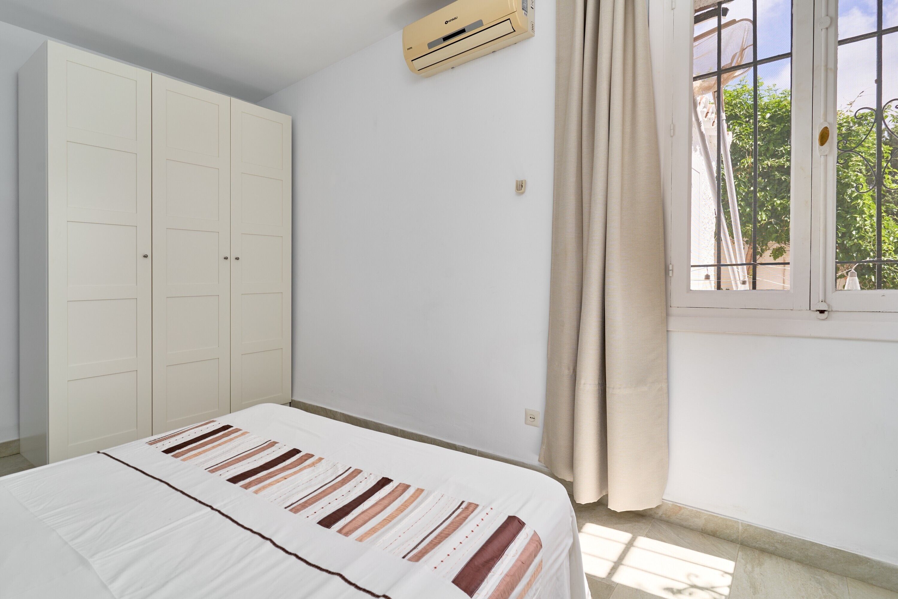 4 Schlafzimmer, Bügeleisen/Bügelbrett, kostenloses WLAN, Bettwäsche