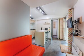 Interior - Mobile Home 'Ohara 2 Chambres' with Shared Pool, Private Terrace and Air Conditioning (Aureilhan)