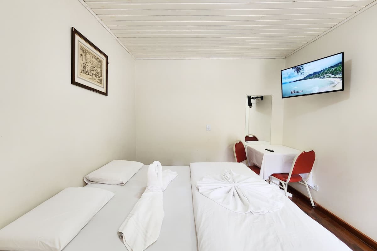 Basic Room, 1 Double Bed, Patio
