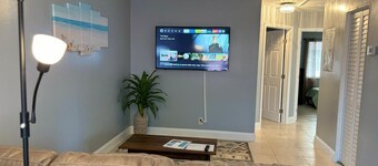 Coastal Breeze -2-bedroom apartment , in fabulous West Palm Beach