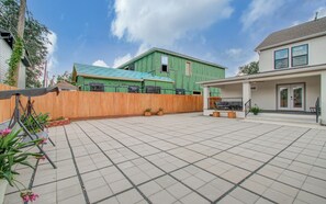 Terrace/patio - Luxury Home in downtown Houston area  (Houston)