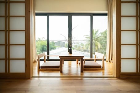 Ropa de cama de alta calidad, wifi gratis y ropa de cama