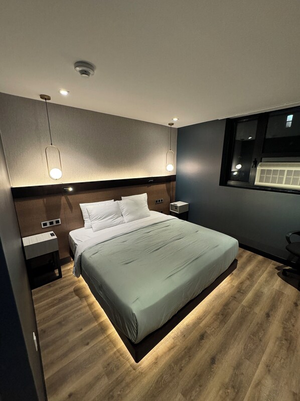 Deluxe Single Room | Desk, laptop workspace, free WiFi - Hotel Mirage Brooklyn (Brooklyn)