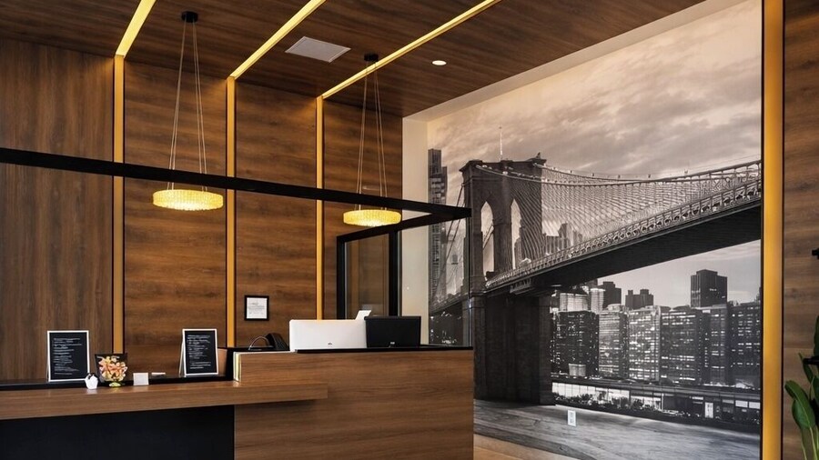 Hotel Mirage Brooklyn