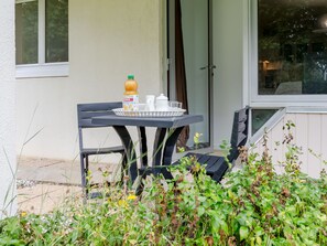 Outdoor dining - Plein Sud by Interhome (Cabourg)