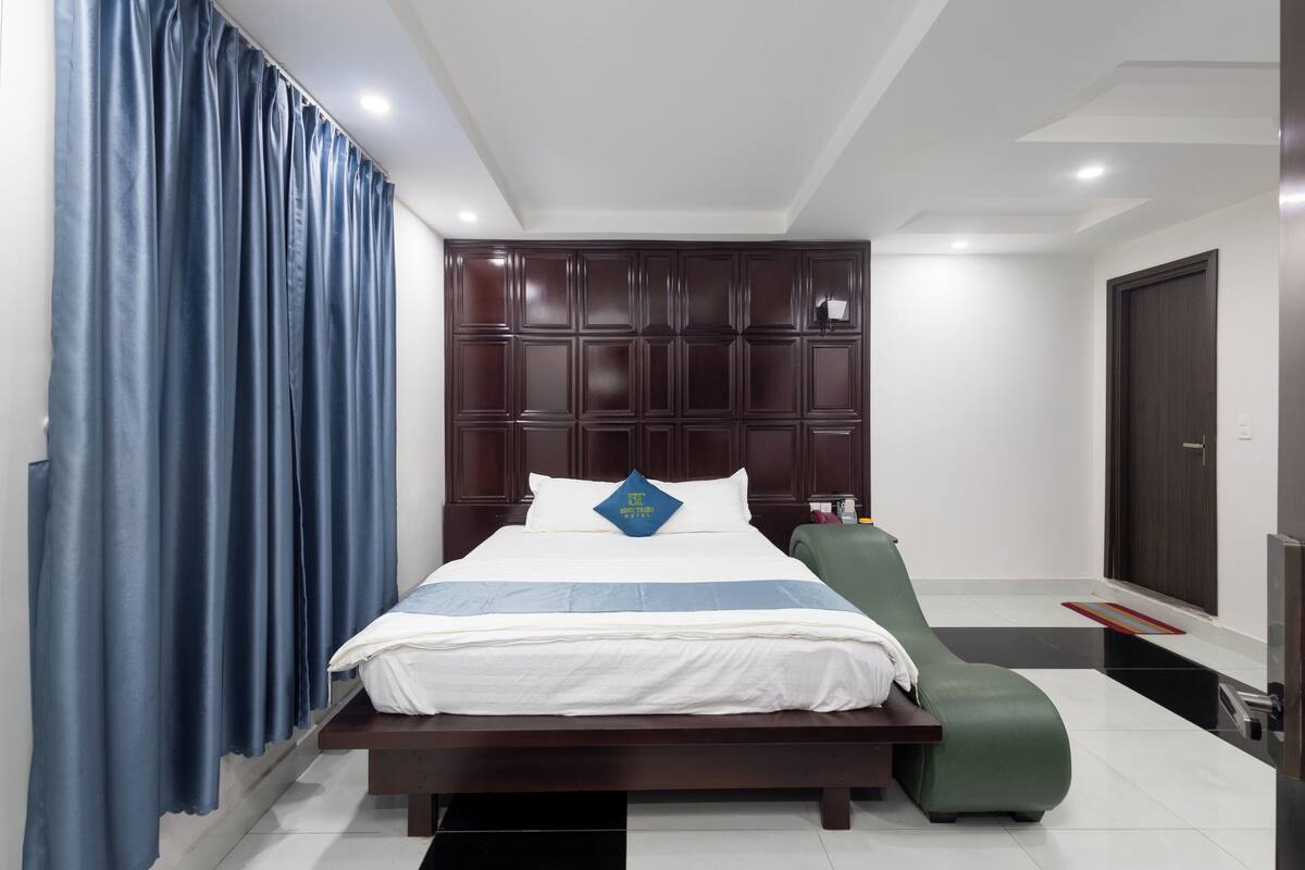 Exclusive Double Room | Free WiFi, bed sheets