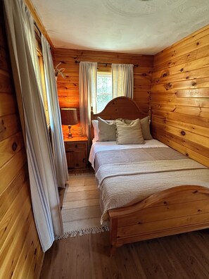2 quartos, ferros/tábuas de passar roupa, Wi-Fi, roupa de cama