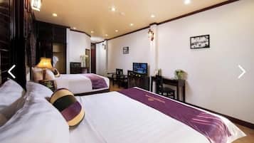 Premium bedding, individually decorated, individually furnished, desk