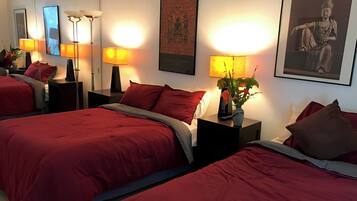 2 bedrooms, desk, WiFi, bed sheets